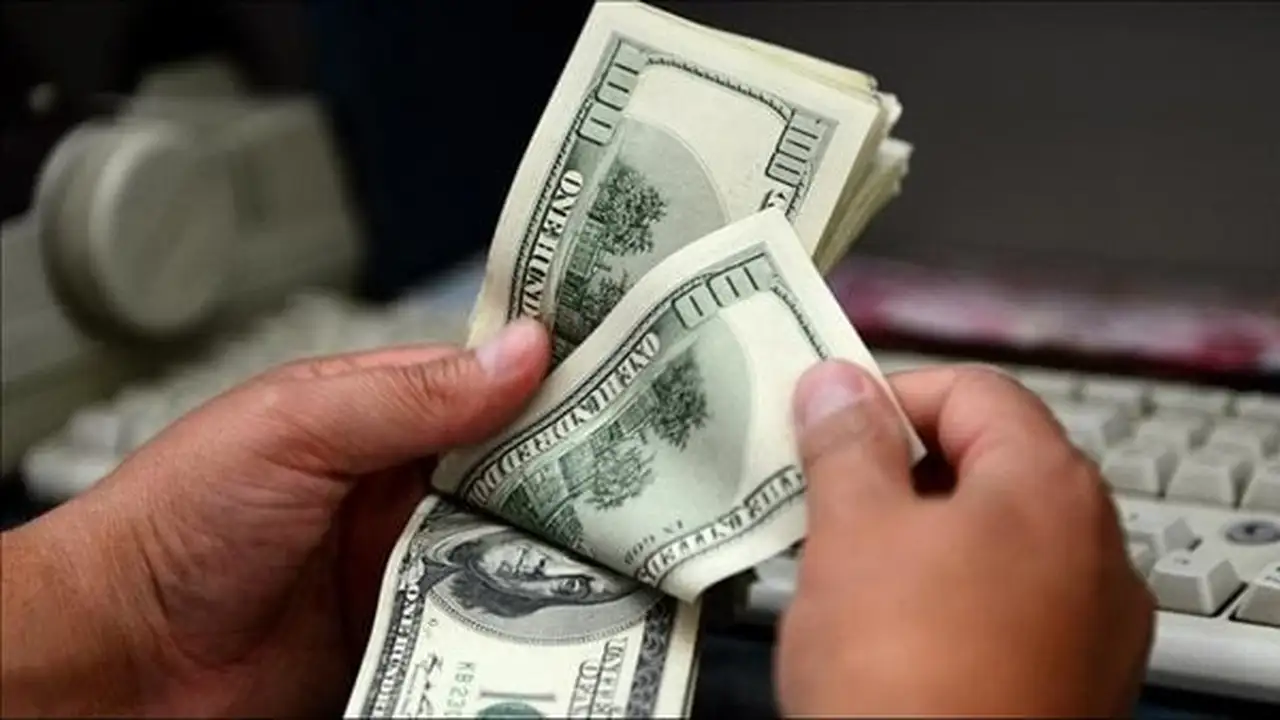 سعر الدولار يتأرجح أمام الجنيه المصري صباح الجمعة 24 يوليو